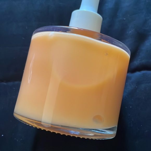 TRULY Sweet Nectar tightening body serum - Picture 2 of 3